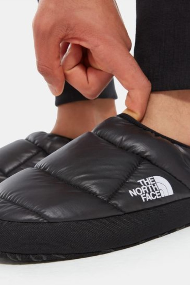 The North Face Noir Thermoball V Traction Pantoufles De Mule De Tente D'hiver