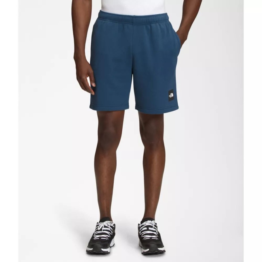 Ne Jamais S'arrêter 7 Court Bleu Ombragé La Face Nord