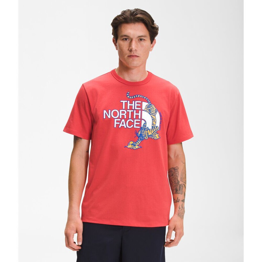 The North Face Hommes Manches Courtes Cny Tee Horizon Rouge